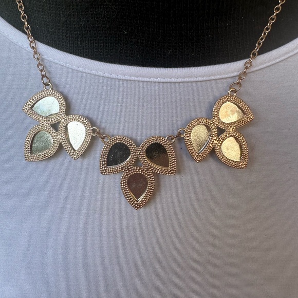 Vintage Necklace  16”  w/3” Extension - Picture 2 of 3